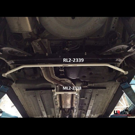 Stebrički Nissan Juke 10+ UltraRacing 2-Point Rear Lower Bar 2339 | race-shop.si