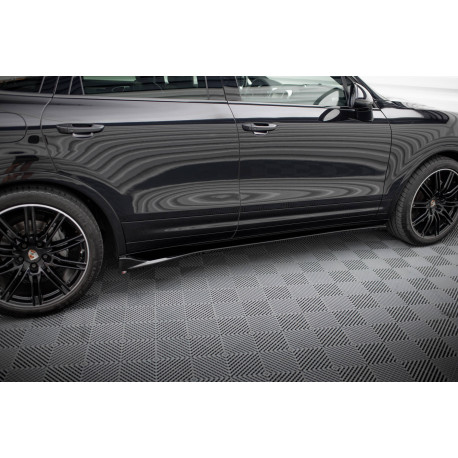 Body kit a vizuálne doplnky Stranski pragovi (difuzorji) Porsche Cayenne Mk2 Facelift | race-shop.si