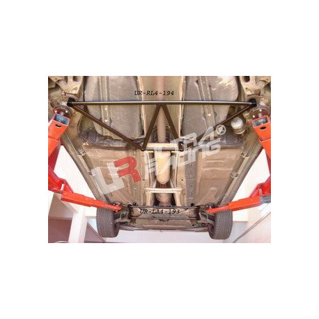 Stebrički Volvo S60/S80/V70 UltraRacing 4-Point Front Lower Brace | race-shop.si