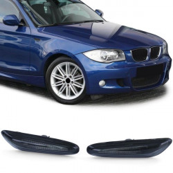 RACES LED stranski smerniki za BMW E81 E82 E87 E88 E92 E93 X1 E84, črno-dimna